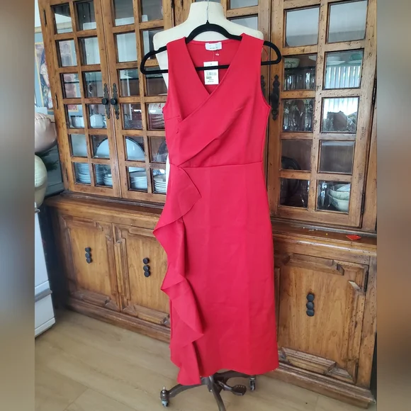 Sleeveless V-Neck Red Ruffle Midi Dress - Picture 4 of 10